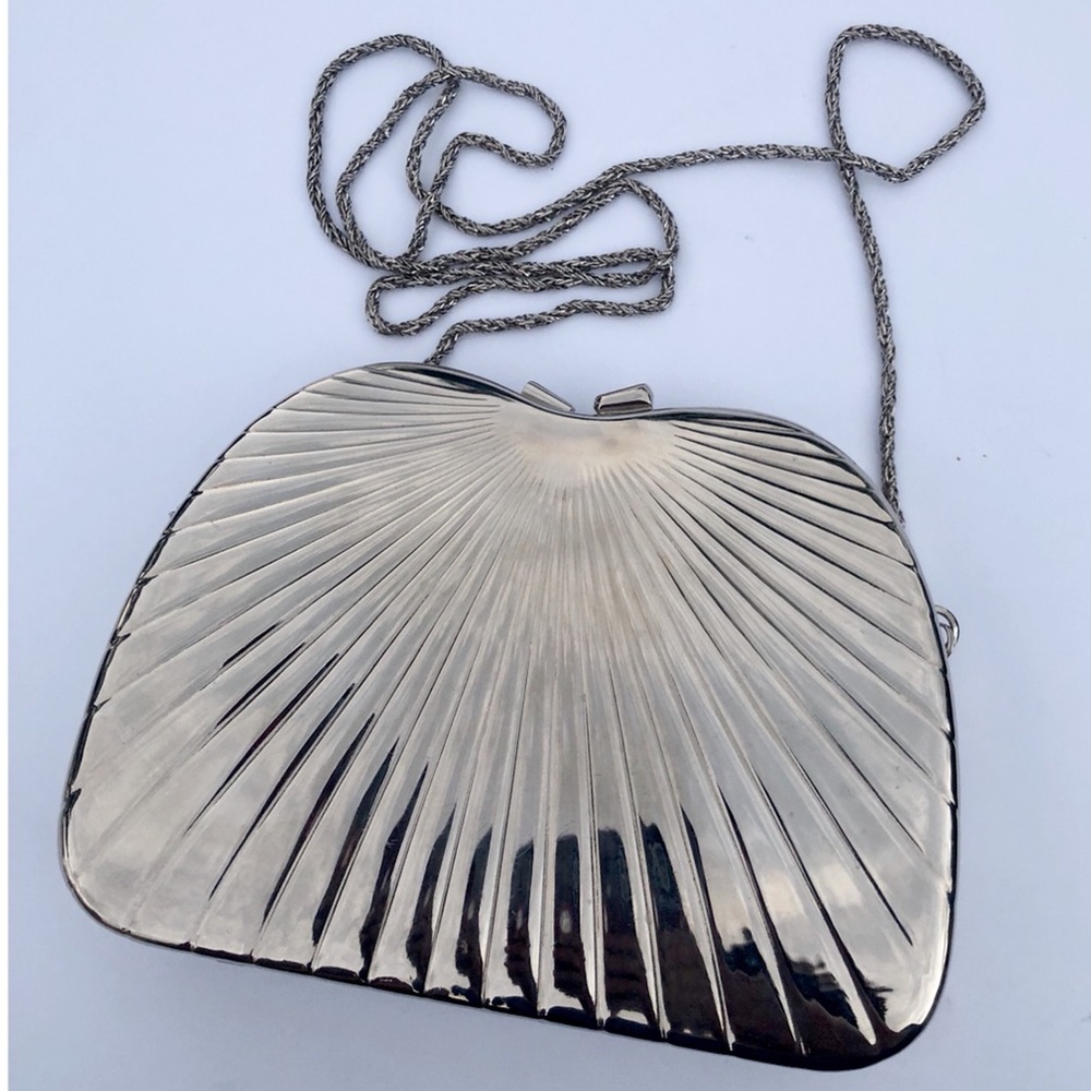 Vintage Lauren Alexandra clutch/shoulder clam bag. - Picture 2 of 3